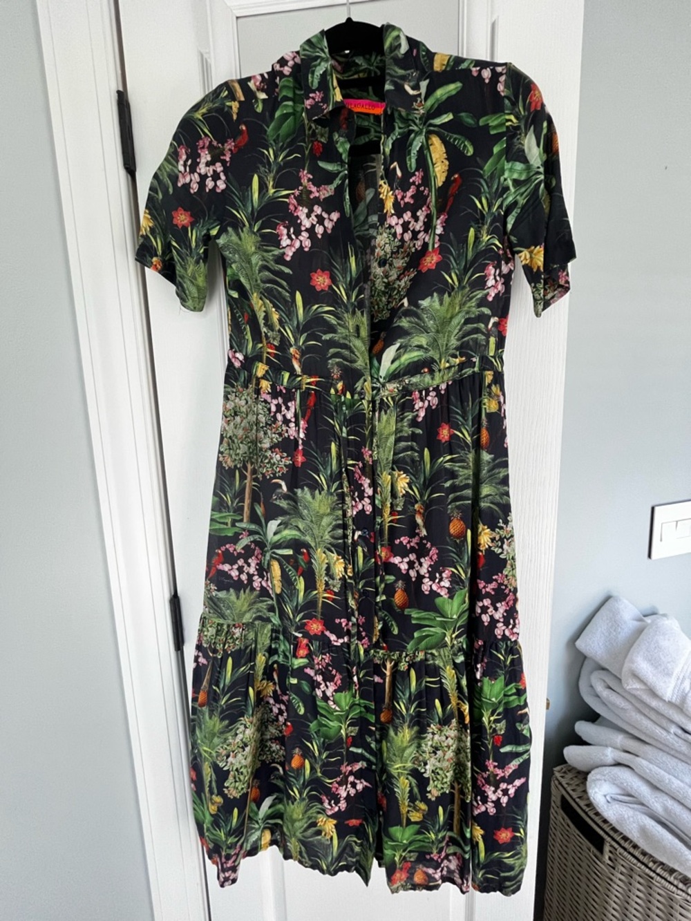 Floral Tropical Print Black Midi Dress